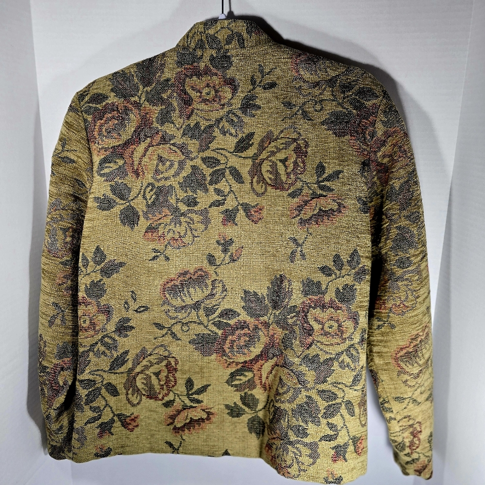 Vintage Chic Size: Small From Graff Tapestry Blaz… - image 2